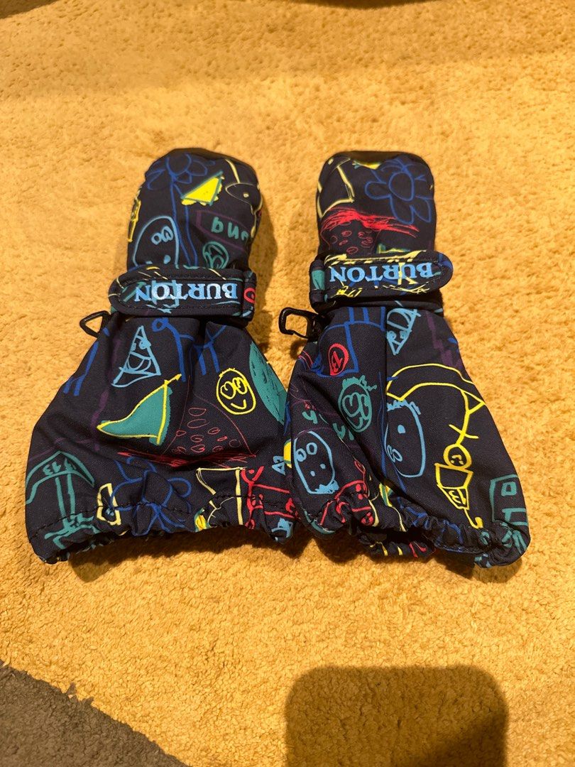 BURTON mini heater mitten, Babies Kids, Babies Kids Fashion on