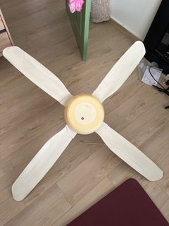 (Category: ) located in . Submitted by fm1990 (Listing ID 1332164457, Image 1). Description: .