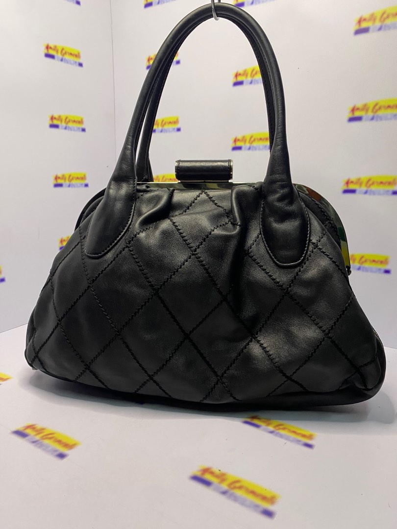 Channel Expandable Zip Frame Tote, Luxury, Bags & Wallets on Carousell