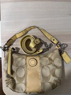 (Category: ) located in . Submitted by gayatri24 (Listing ID 1332128235, Image 1). Description: .