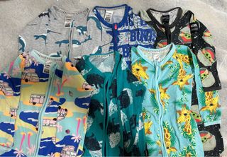 (Category: ) located in . Submitted by madamcloset (Listing ID 1332244394, Image 1). Description: .