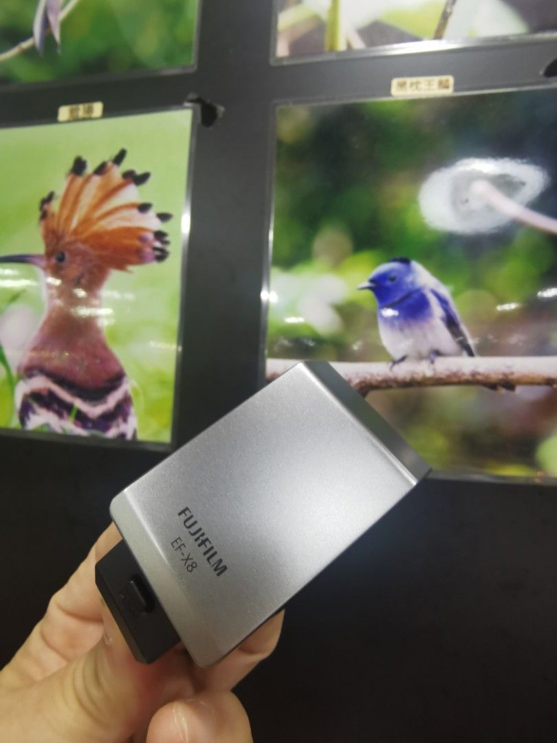 ★ラッキープライス！★FUJIFILM EF-X8新品同様品早い者勝ち ☆ラッキープライス！☆FUJIFILM EF-X8新品同様品早い者勝ち クリップ