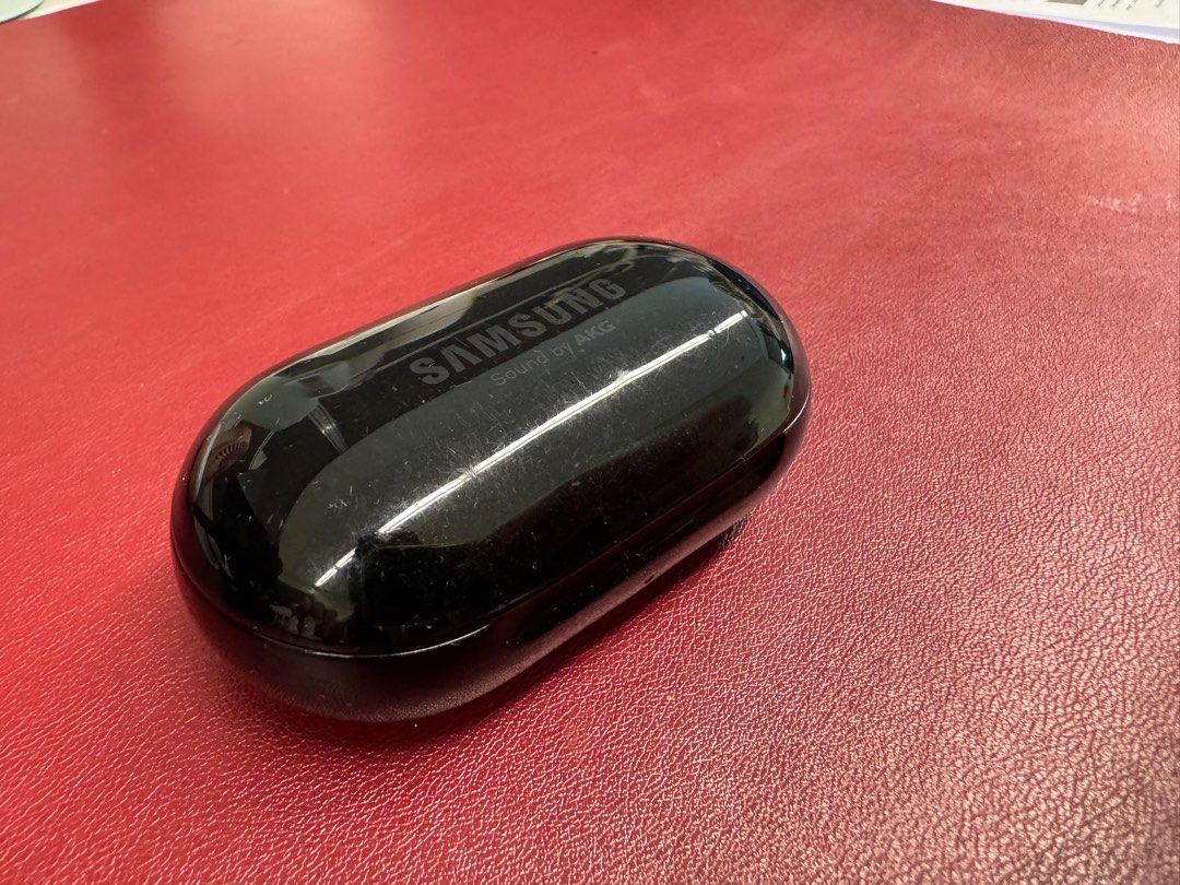Galaxy buds+ black (Category: Earphones) located in Manila. Submitted by levinc (Listing ID 1332110967, Image 2). Description: Rfs:upgraded Battery condition is still good.