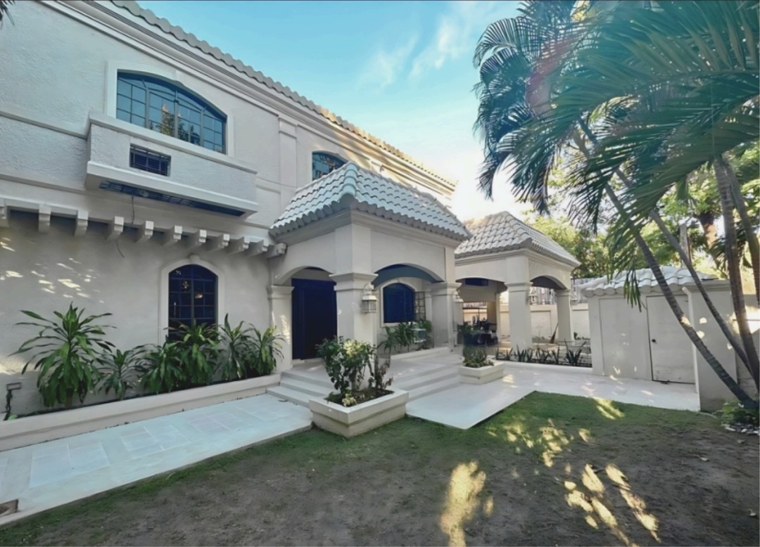 (Category: ) located in . Submitted by REMAXCapital (Listing ID 1332182396, Image 1). Description: .