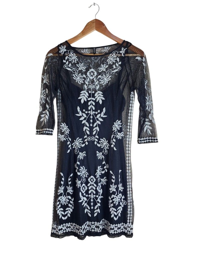 H&M Divided Embroidered Black and White Dress, Women's Fashion, Dresses &  Sets, Dresses on Carousell