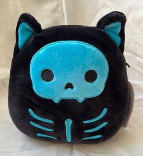 (Category: ) located in . Submitted by ug_clothes (Listing ID 1332196328, Image 1). Description: .