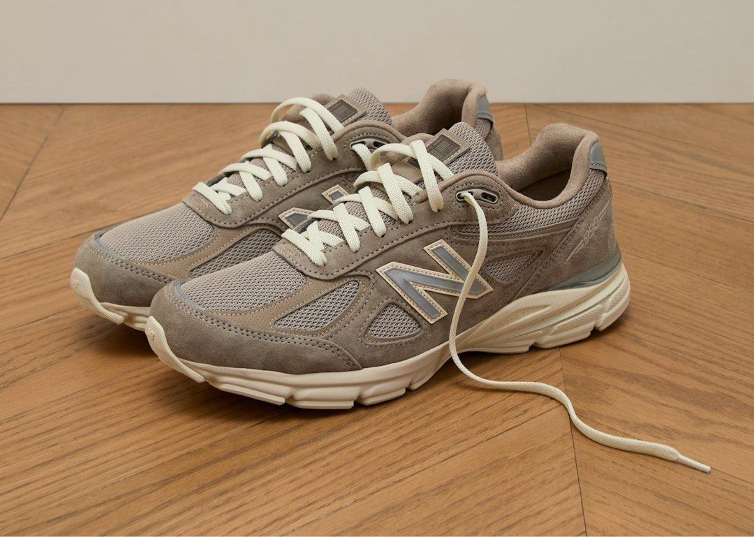 Kith x New Balance 990v4 “Moonrock” US10, Men