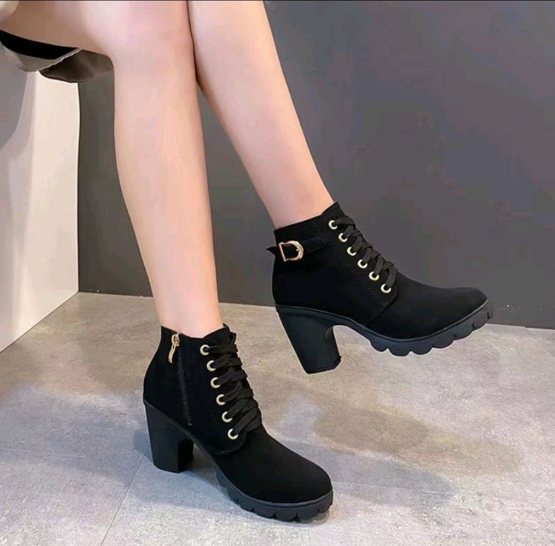 Korean dwarf boots