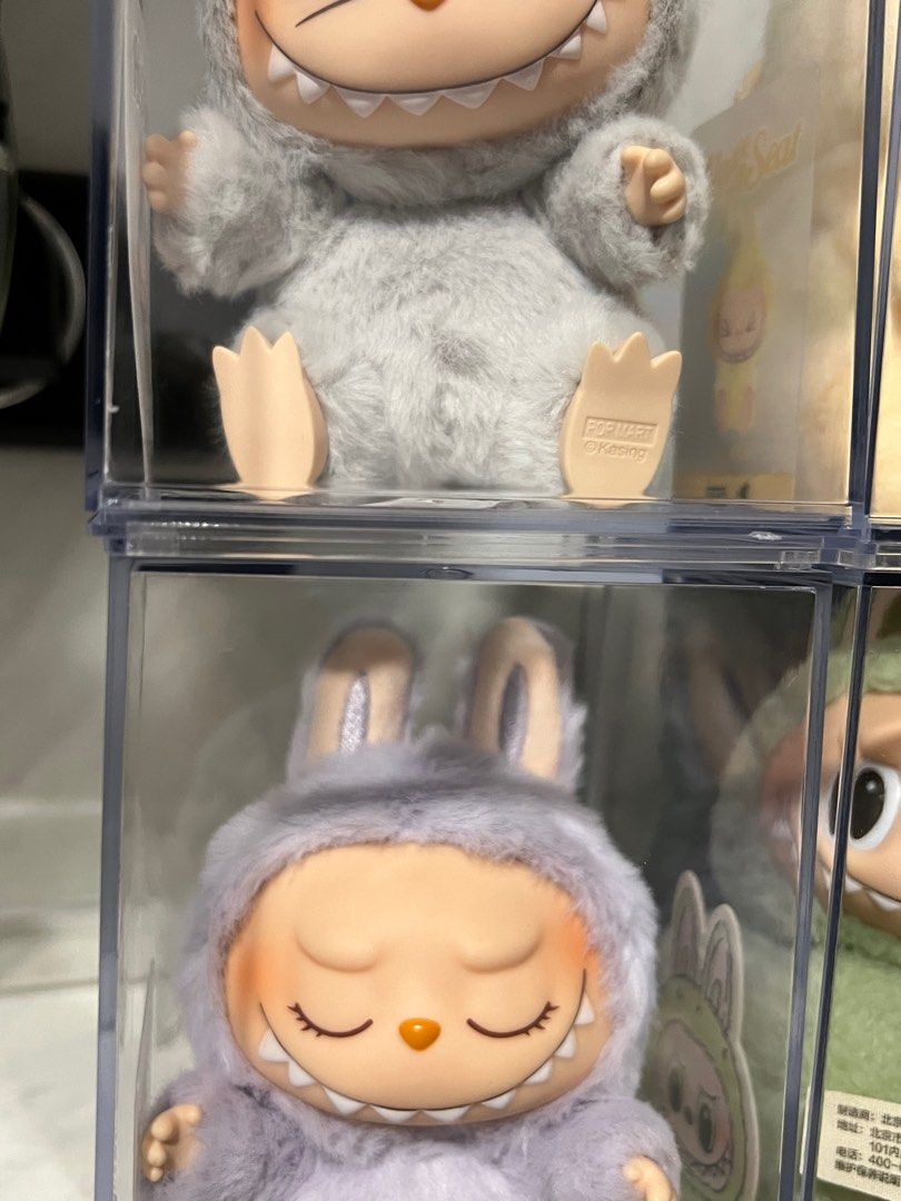 Stackable Acrylic Case (Category: Other Merchandise) located in Singapore. Submitted by jas_rendezvous (Listing ID 1332257792, Image 2). Description: Stackable case w card slot. Able to fit most of the popmart figure. .