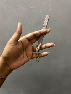 (Category: ) located in . Submitted by jaaayy01 (Listing ID 1332221668, Image 1). Description: .