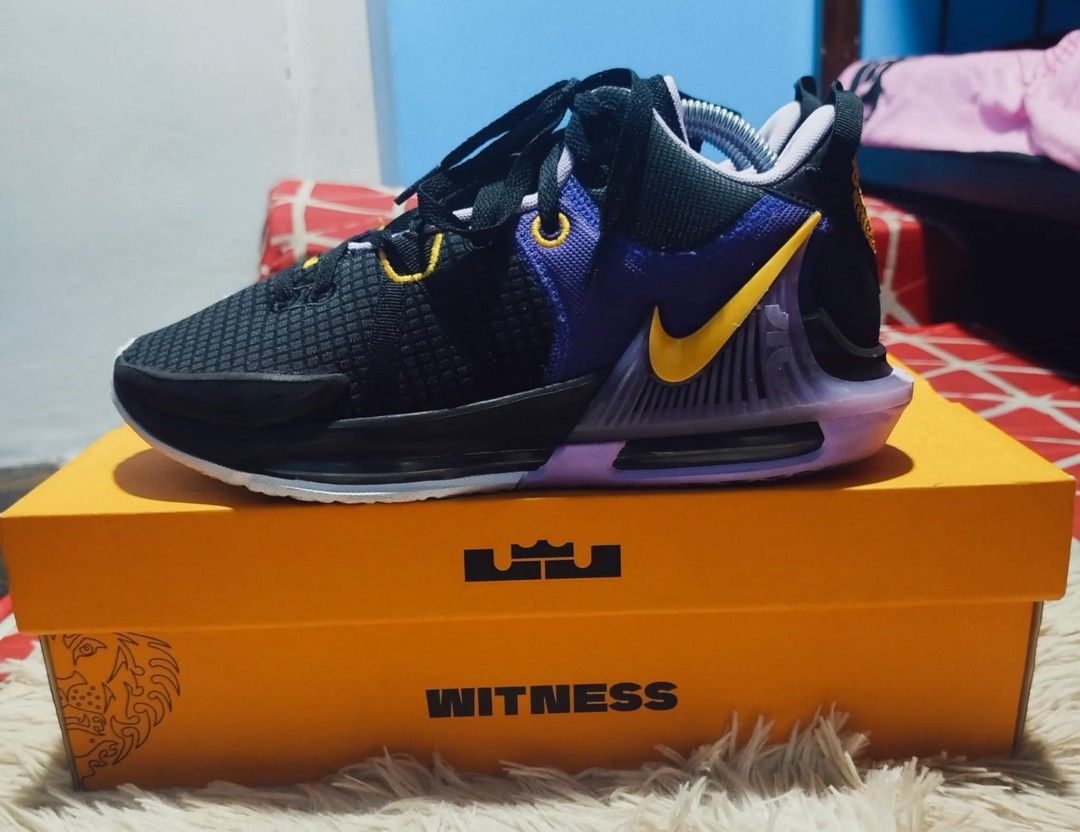 Lebron Witness 7 (Category: Sneakers) located in Makati City. Submitted by prelovedandbnew4sale (Listing ID 1332111026, Image 2). Description: Used 4-5x Pinangporma lang never pinanlaro No issue 100% Legit.