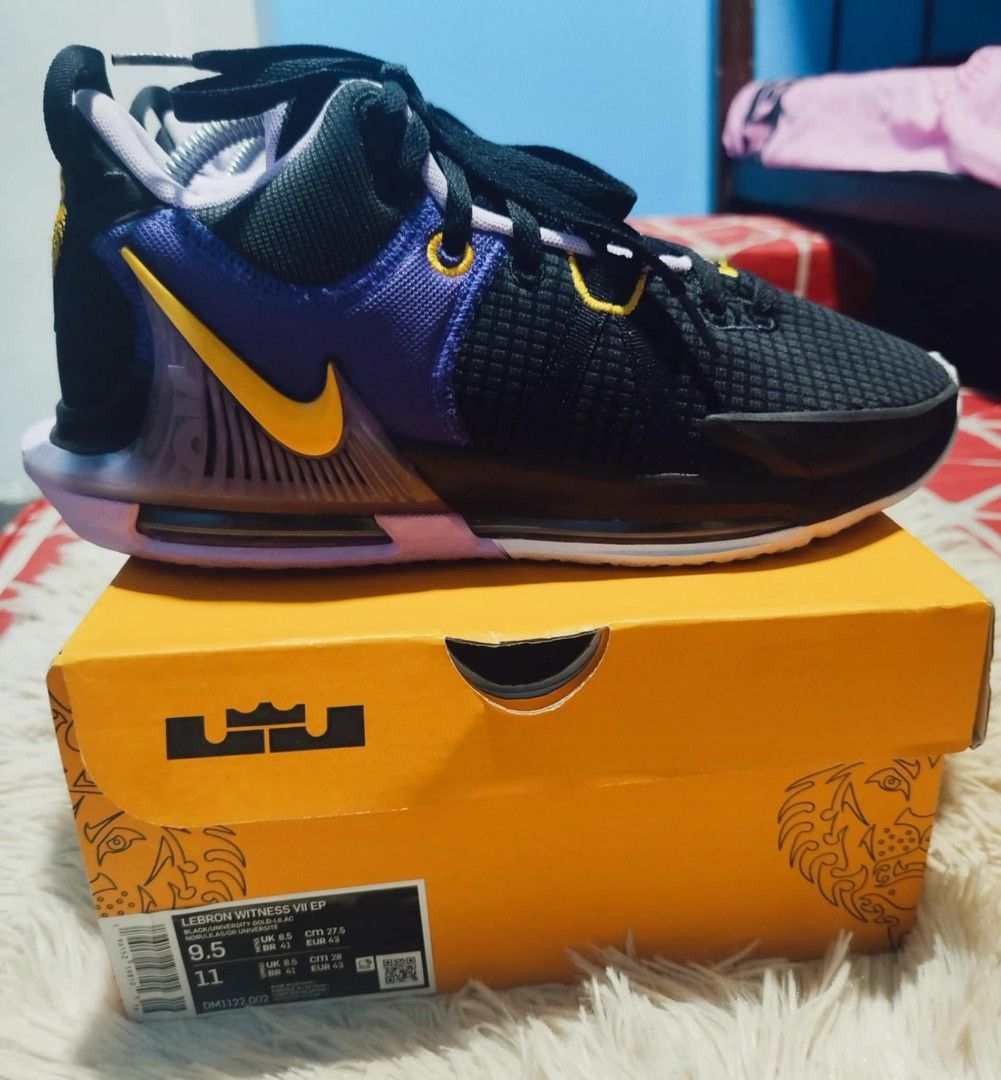 Lebron Witness 7 (Category: Sneakers) located in Makati City. Submitted by prelovedandbnew4sale (Listing ID 1332111026, Image 3). Description: Used 4-5x Pinangporma lang never pinanlaro No issue 100% Legit.