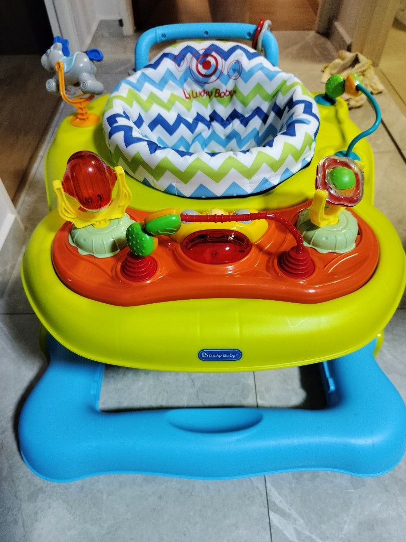 Lucky baby walker