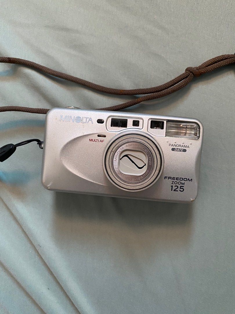 Minolta Film camera (Category: Cameras) located in Baguio. Submitted by chelstoneo05679 (Listing ID 1332224703, Image 1). Description: Buy as is no battery kaya hindi pa natest issue; mahirap isara.