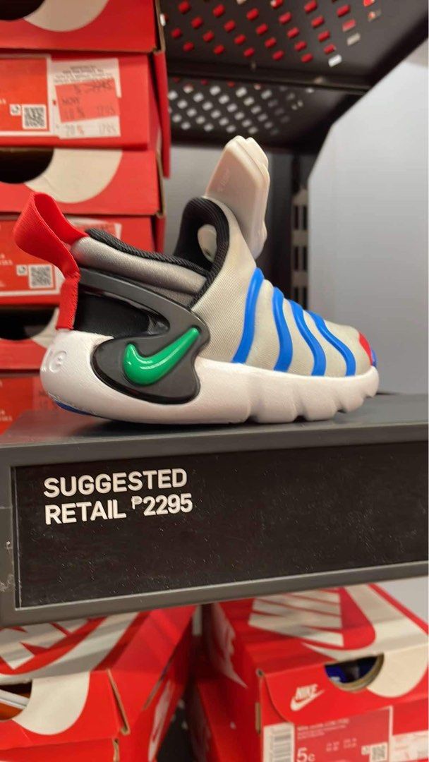 NIKE DYNAMO GO TODDLER (Category: Babies & Kids Fashion) located in San Fernando. Submitted by yourdeclutterbuddy (Listing ID 1332135091, Image 1). Description: FREE SHIPPING RFS: WRONG SIZE SIZE: 4c.