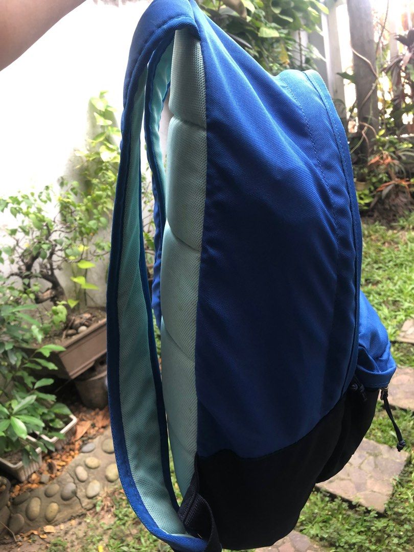 NIKE SB backpack (Category: Backpacks) located in San Fernando. Submitted by dizoncynt68396 (Listing ID 1331471046, Image 3). Description: Minimal signs of use, wala po butas at sira over all hoods pa po ang condition .