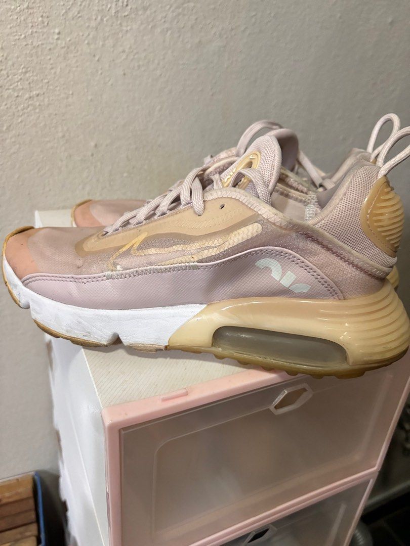 nike air max 2090 women's gold
