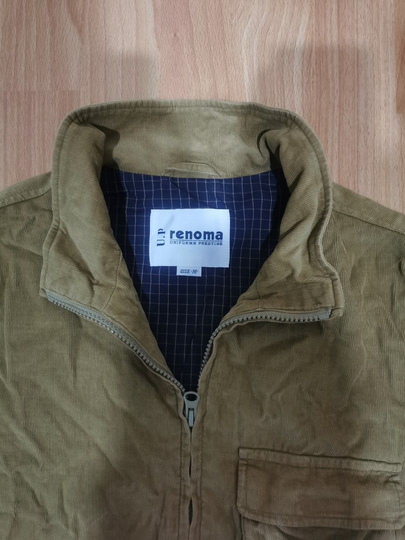 Renoma Vest Khaki (Category: Vests) located in Aringay. Submitted by ajwall (Listing ID 1332116626, Image 2). Description: Renoma vest khaki Size medium (22x26) Good condition - 135 only plus sf Please see my other listings, baka may magustuhan po kayo. Thanks.