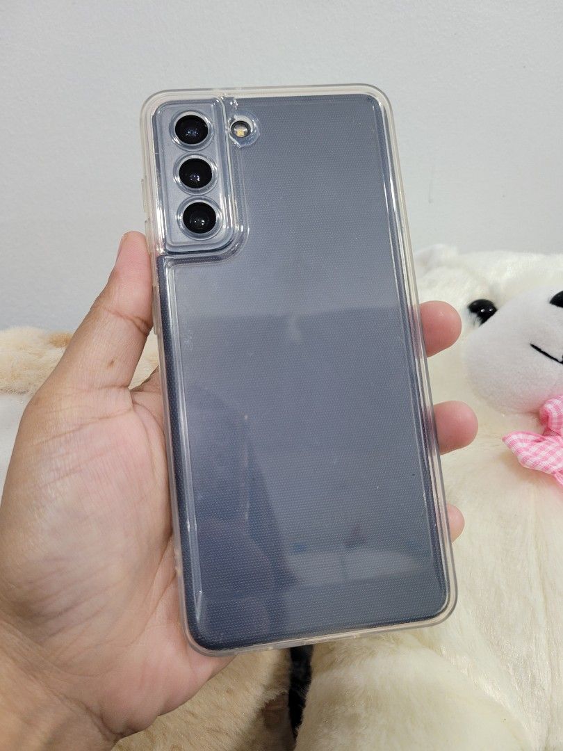 Samsung S21 5g 256/8 (Category: Samsung) located in Mandaluyong City. Submitted by cellspaceph (Listing ID 1332120236, Image 1). Description: SAMSUNG S21 5G 256GB 8GB RAM issue: dents Php8,999 ‼️ unit and case pass swap fix.