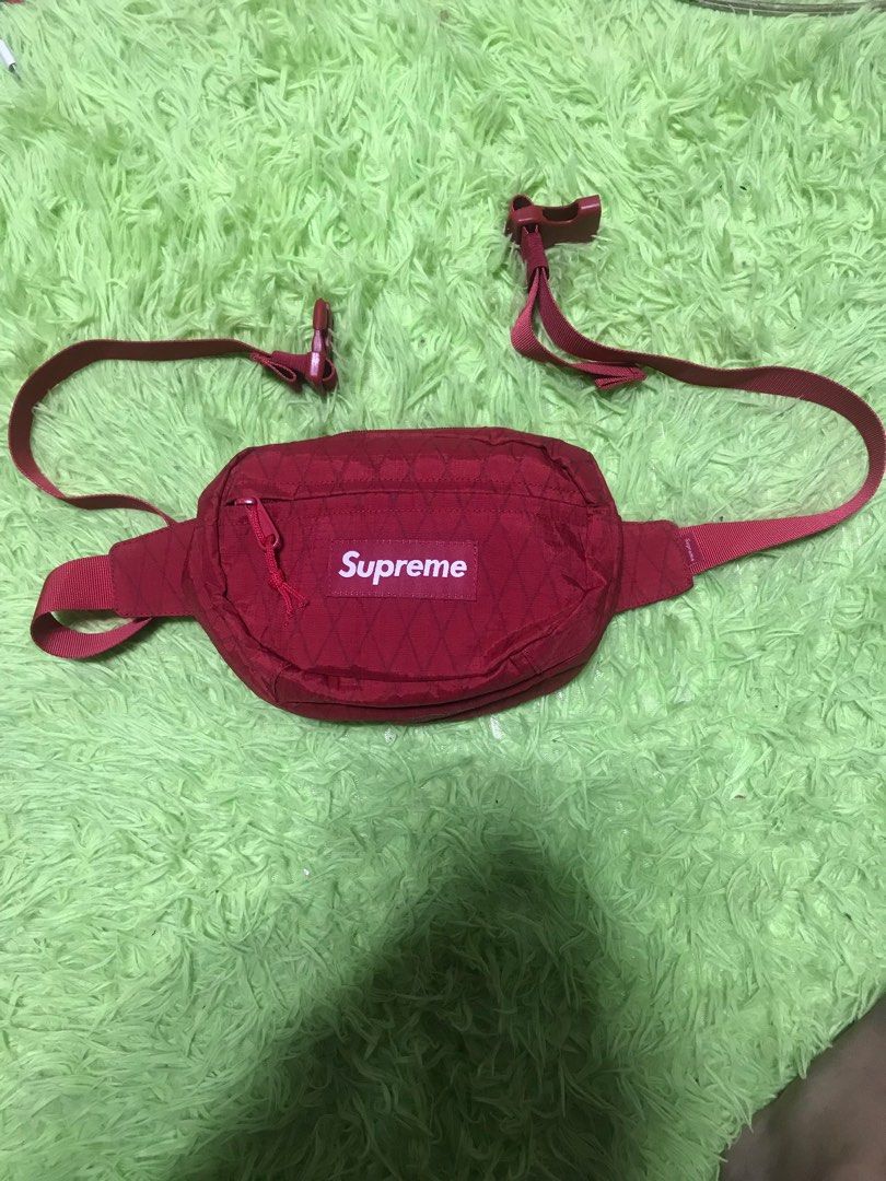 SUPREME S18 WAIST BAG Men s Fashion Bags Belt bags Clutches and Pouches on Carousell