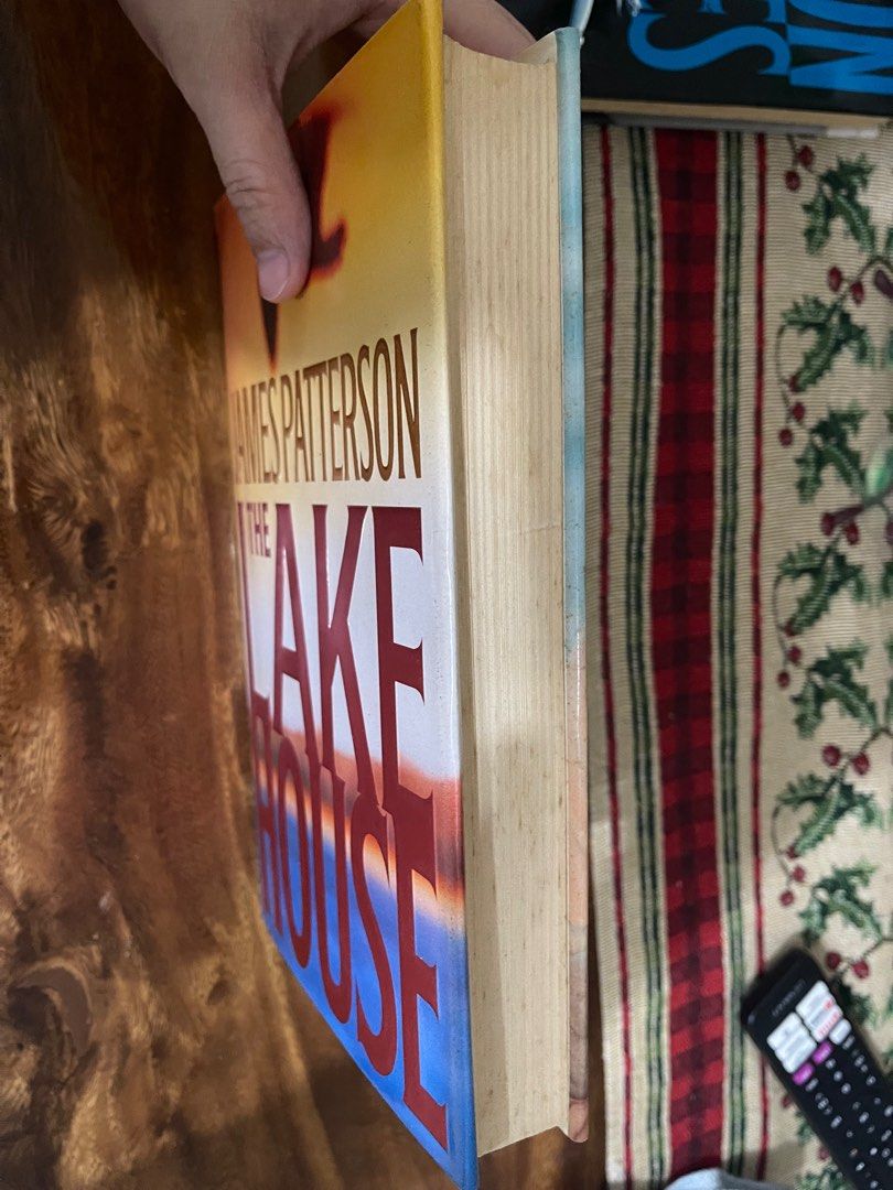 The Lake House by James Patterson (Category: Storybooks) located in San Pablo. Submitted by lynspreloved (Listing ID 1332276680, Image 3). Description: 💰all prices are NEGOTIABLE +SF Hardcover.