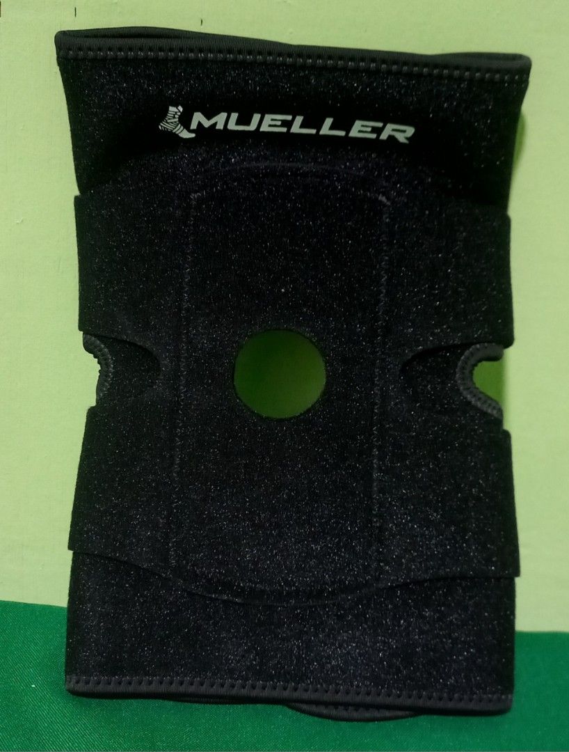 The Mueller® Adjustable Max Knee Strap Support US Quality (Category: Braces, Support & Protection) located in Marikina City. Submitted by entropymarketing (Listing ID 1332201831, Image 3). Description: The Mueller® Adjustable Max Knee Strap Support US quality Brandnew Imported from USA Authentic One Size fits most Fits 12.0 -18.0 in Features & details 👉4 way adjustable tension straps provide custom fit 👉Retains body heat for soothing warmth to 