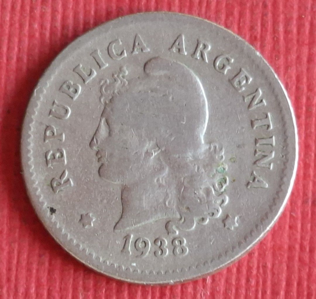古幣／158阿根廷1938年自由女神〔10 CENTAVOS]銀幣乙枚（保真，美品）。, 書籍、休閒與玩具, 收藏、紀念品, 錢幣、紙鈔在旋轉拍賣
