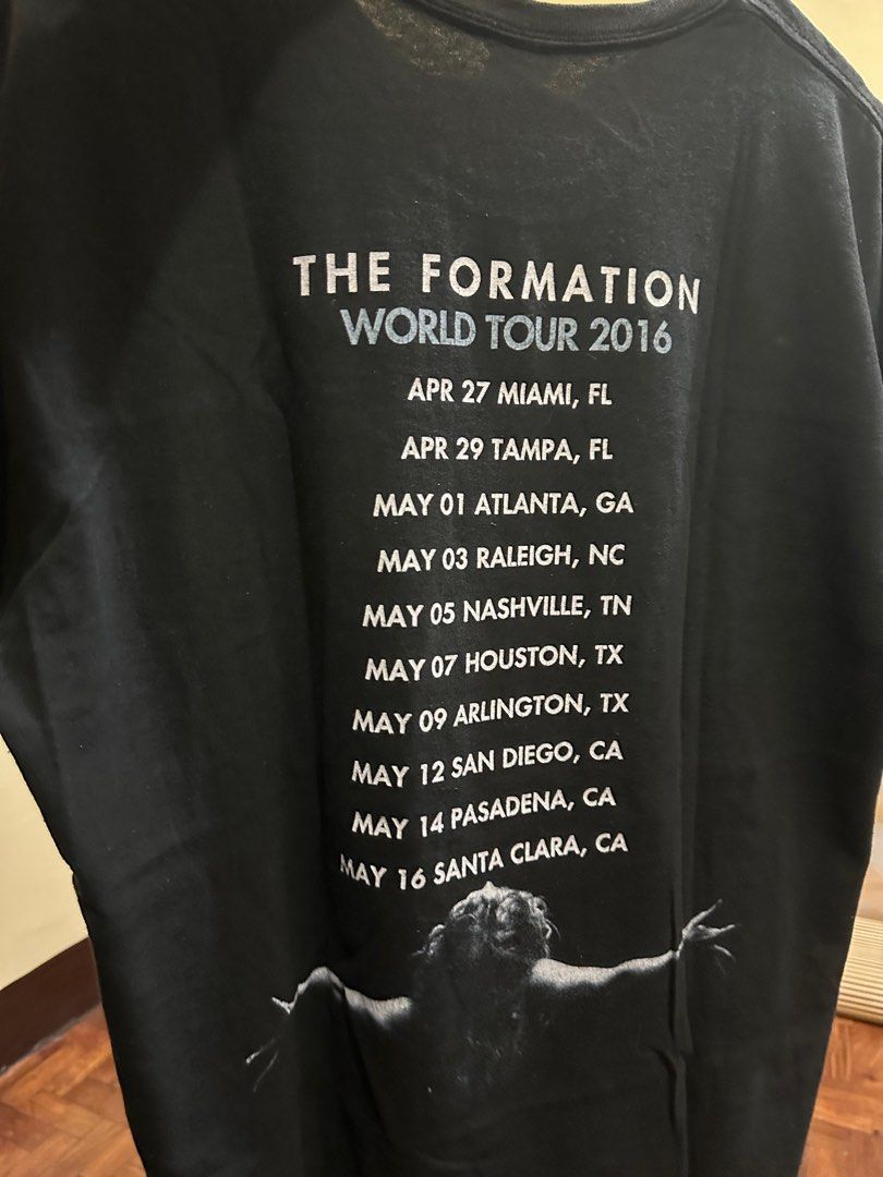 2016 Beyonce The Formation Tour Shirt (Category: Tshirts & Polo Shirts ) located in Makati City. Submitted by krishaaira (Listing ID 1332295562, Image 2). Description: Plus sf Slight fading on the neck but not noticeable Have 1 hole see picture above Slight lints Size Large Black in Color Slight Crack prints Good size can fit XL I prefer lalamove or meetup..