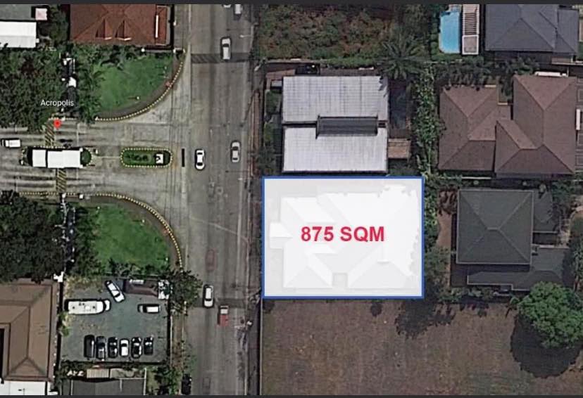 (Category: ) located in . Submitted by Kuaima_Realty (Listing ID 1332347026, Image 1). Description: .