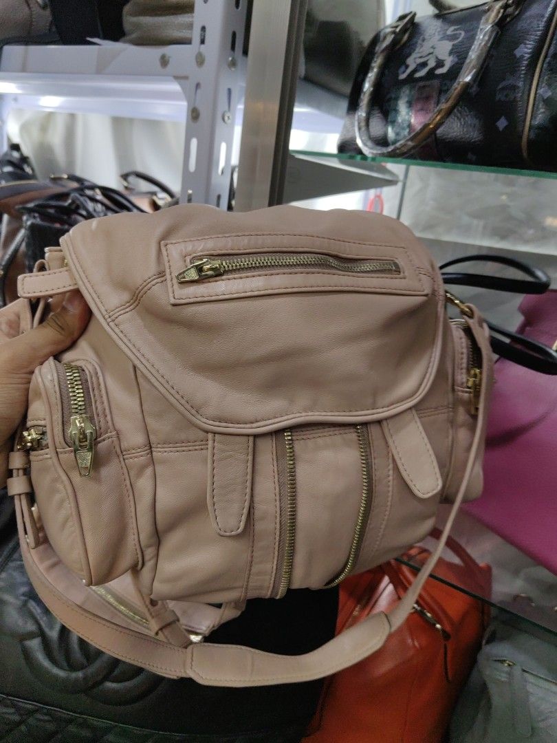 ALEXANDER WANG (Category: Luxury Bags & Wallets) located in Davao. Submitted by daneyvintage (Listing ID 1332390071, Image 1). Description: .