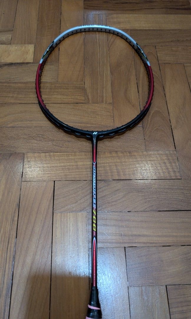 Armourtec 700 At700 Yonex, Sports Equipment, Sports & Games