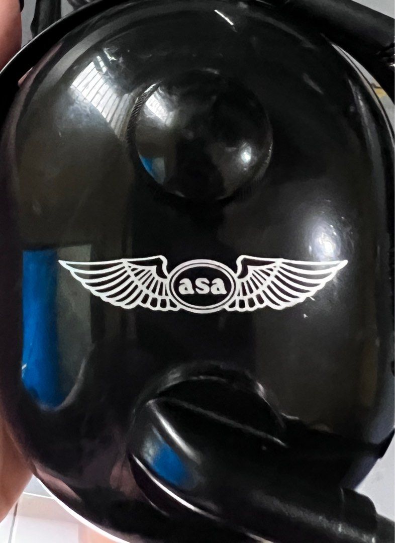 ASA Aviation Headset (Category: Headphones & Headsets) located in Paranaque City. Submitted by martinvlee (Listing ID 1332317808, Image 2). Description: ASA Aviation Headset RFS: I was gifted a new one Issue: Some of the outer wire tube is brittle. No functional issues. Feel free to test it. Location: BGC.
