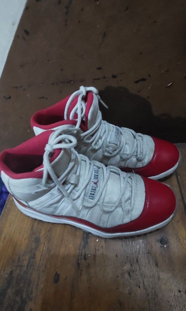 Authentic Jordan 11 cherry (Category: Babies & Kids Fashion) located in Manila. Submitted by zionzyrus (Listing ID 1332423786, Image 1). Description: with box still good condition original,normal sign of usage 3Y size needs cleaning.