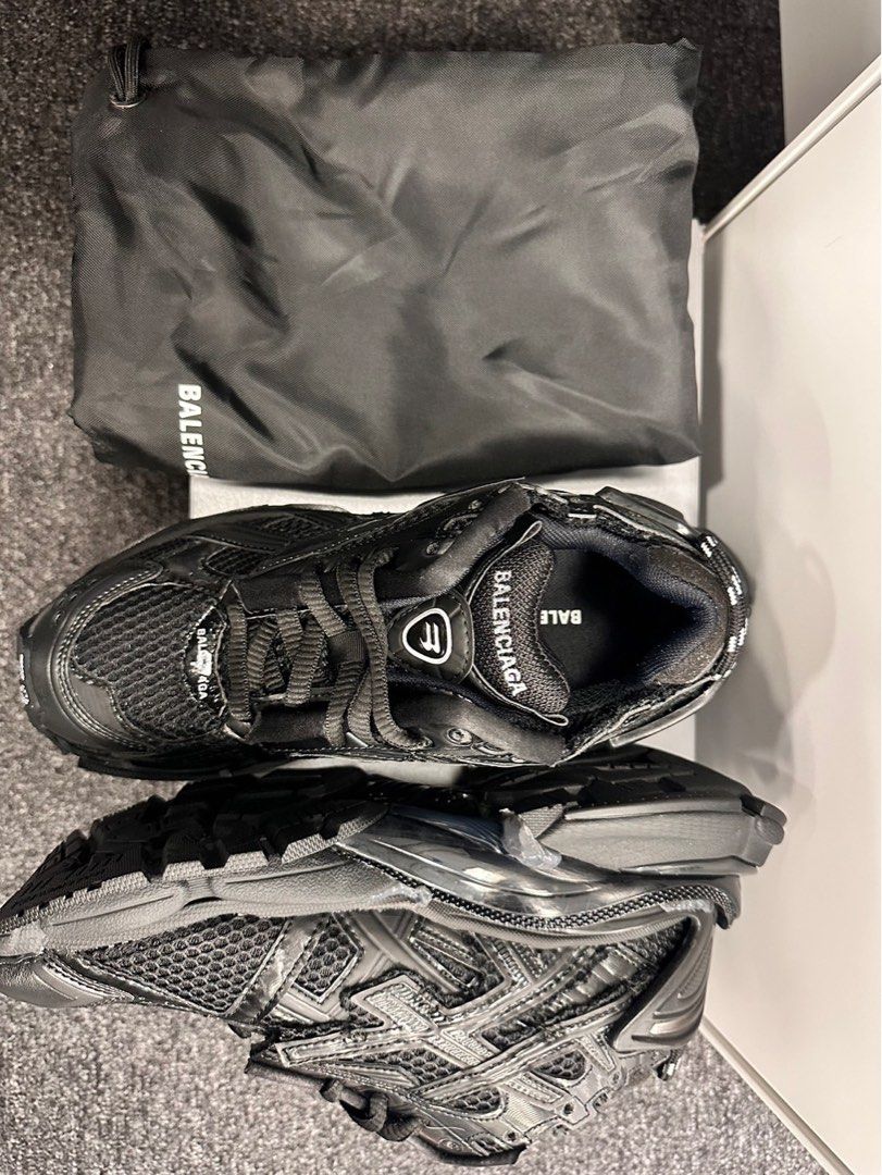 Balenciaga size 38 Women or MEN S RUNNER SNEAKER IN BLACK BNWOT Carousell