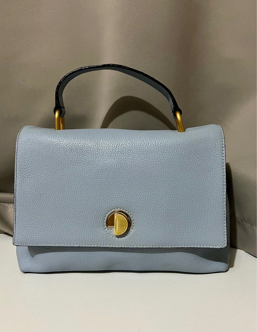 Beanpole 2-way bag (Category: Luxury Bags & Wallets) located in Apalit. Submitted by ic_declutter (Listing ID 1332331159, Image 2). Description: Flaws: Rubber lining of strap .