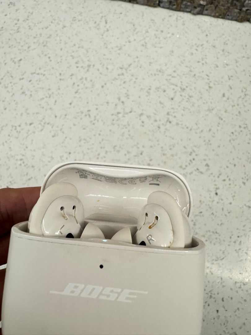 Bose quietcomfort 2 (Category: Earphones) located in Taguig. Submitted by myolstore1 (Listing ID 1332378414, Image 1). Description: Original Bose quite Comfort II in white. Complete with packages. RFS upgrade. #bose #bosearphone #bosequietcomfort .