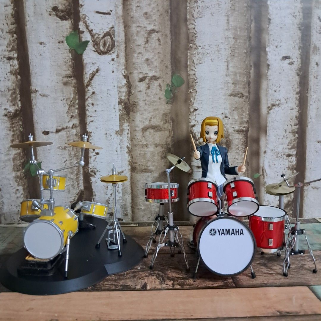 YEAR END SALE! SQ Ritsu Tainaka + Yamaha miniature drum set, Hobbies ...