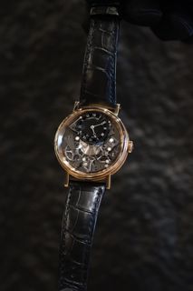 (Category: ) located in . Submitted by watchcavemnl (Listing ID 1332290437, Image 1). Description: .