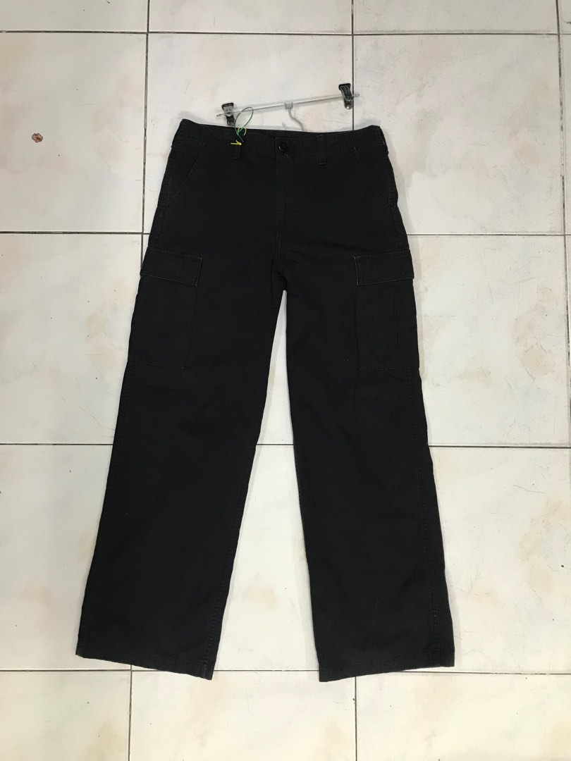 Carhartt pants with side pockets 2025