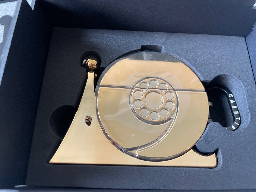 Casetify x ONE PIECE AirPods Pro 2 Case 限量黃金電話蟲(2023 Casetify x ONE PIECE AirPods Pro 2 Case 限量黃金電話蟲(2023