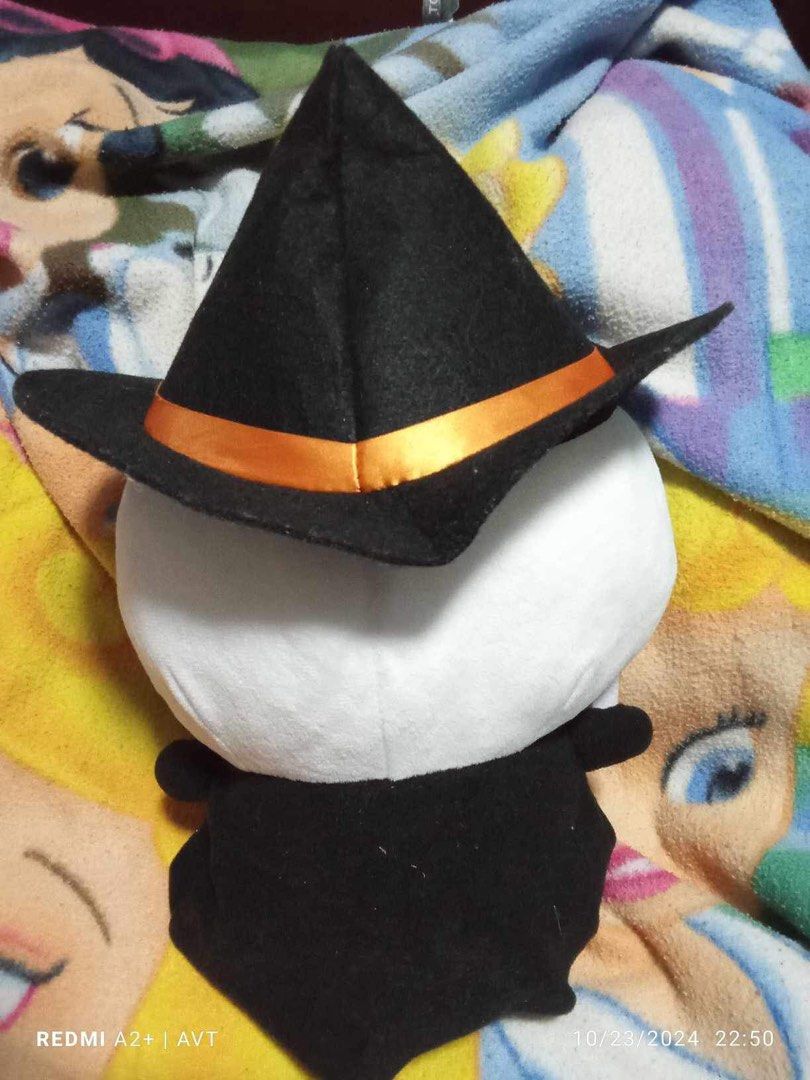 Chiikawa Witch (Category: Designer & Blind Box Toys) located in General Trias. Submitted by aizapandecluttershop (Listing ID 1332420723, Image 2). Description: Good as new.. item from japan...