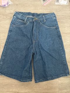 (Category: ) located in . Submitted by tiel_mart (Listing ID 1332301725, Image 1). Description: .