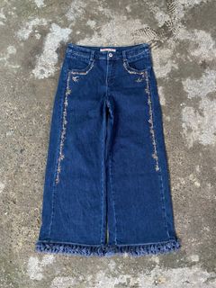 (Category: ) located in . Submitted by ctrl.thrift (Listing ID 1332369105, Image 1). Description: .