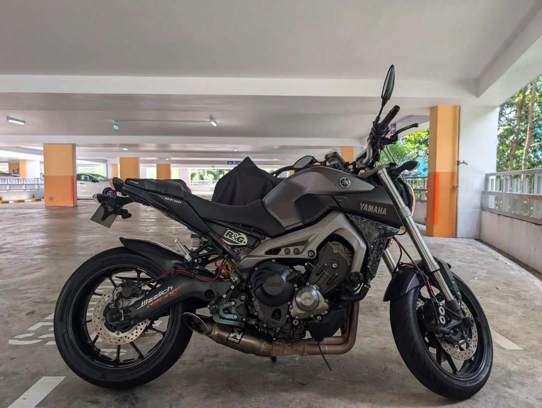 Ermax MT09 Gen and Rear seat cowl, Motorcycles, Motorcycle