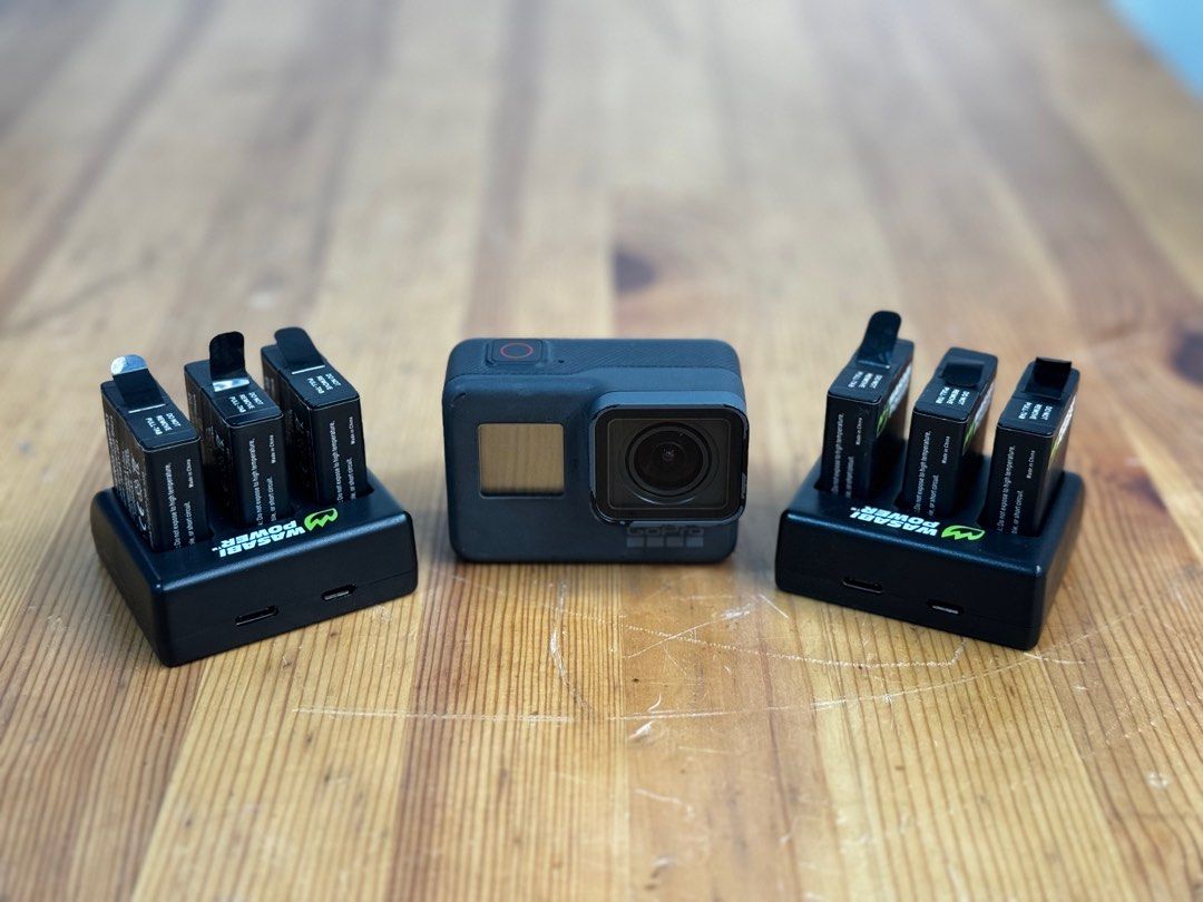 GoPro Hero 5 with 6 extra batteries (Category: Cameras) located in Talisay. Submitted by kim_rey (Listing ID 1332314884, Image 1). Description: with 6 extra batteries.