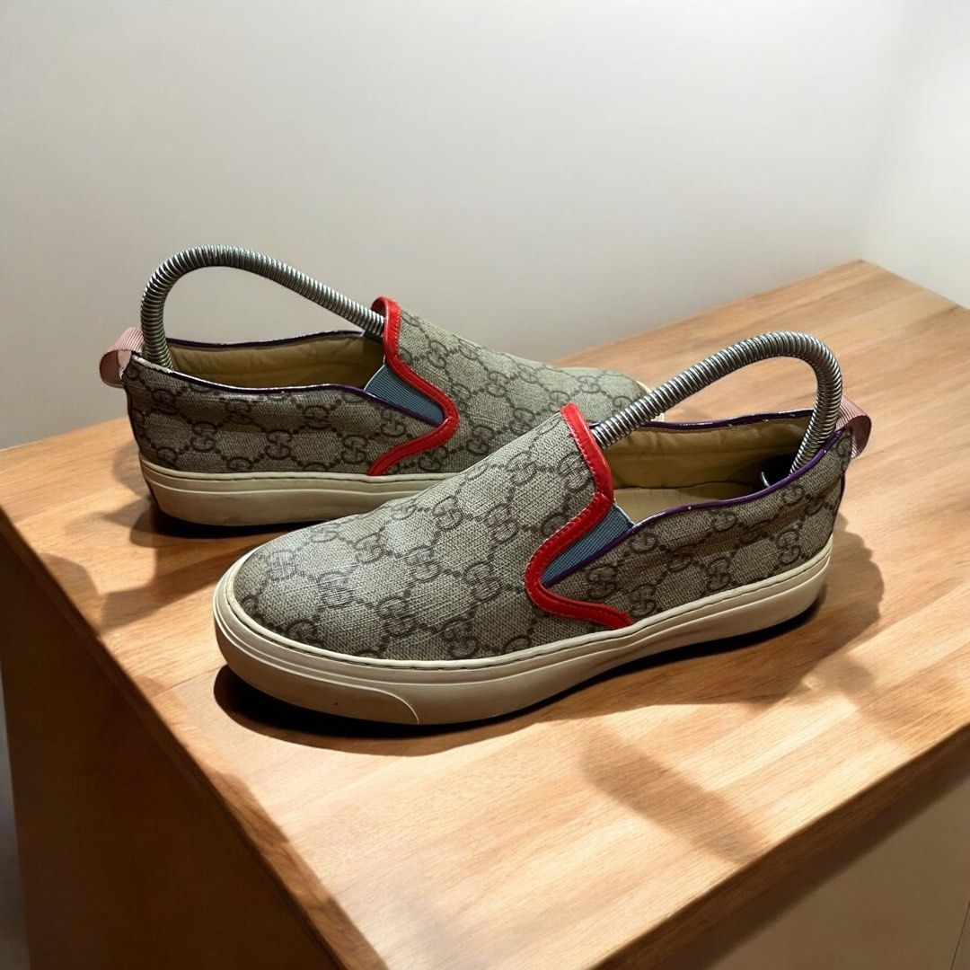 Gucci GG Canvas and patent trim slip on authentic