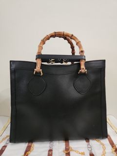 (Category: ) located in . Submitted by jvintagebags (Listing ID 1332363116, Image 1). Description: .