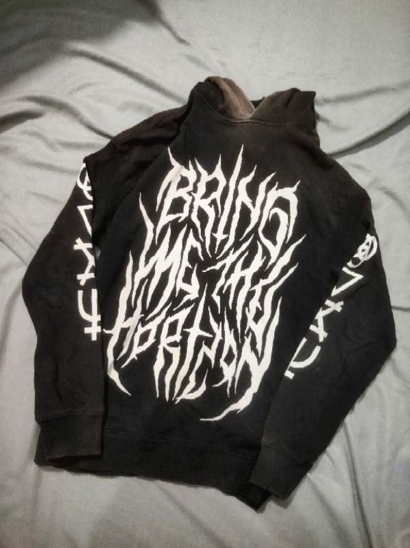 Hoodie H M Bring Me The Horizon Fesyen Pria Pakaian Atasan di Carousell