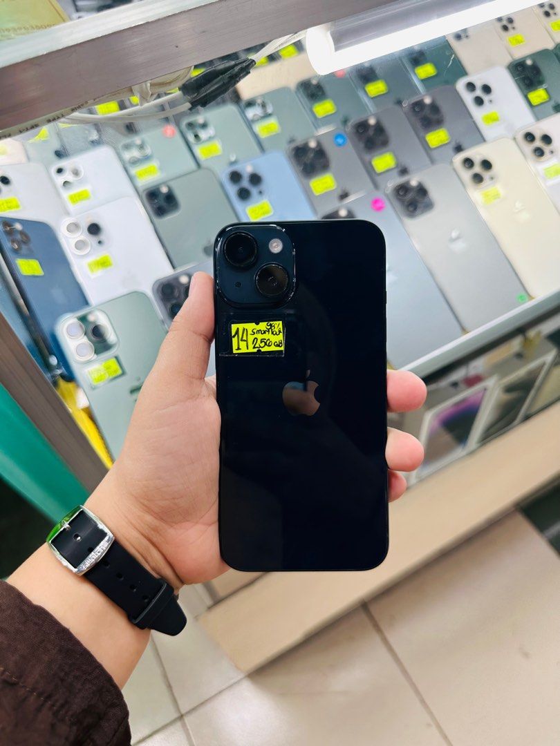 Iphone 14 256gb 98% batt Smartlocked NTC (Category: iPhone 14 Series) located in San Juan City. Submitted by javedsgadgetshop (Listing ID 1332304343, Image 1). Description: OPEN FOR INSTALLMENT VIA CREDIT CARD/GGIVES/SPAY/BILLEASE & SWAP/TRADE-IN! BUY AND SELL! Quick Specs : Iphone 14 •256gb •NTC Variant •98% batt health •Smartlocked •95% Smoothness •No hidden issue | No Repaired •100% Authentic | Not Refurbished •w/ OEM Charger & store warranty 