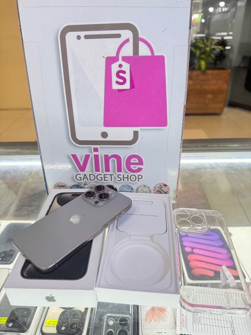 iphone 15 pro 256gb dual sim good as new (Category: iPhone 15 Series) located in Cainta. Submitted by vine_gadget_shop (Listing ID 1332395512, Image 2). Description: iphone 15 pro 256gb dual sim good as new complete package hk variant pick up store greenhills shopping center we accept trade in we accepy credit card and ggives installment we do cod and door to door we ship nationwide for fast transaction call 09277368323 look for vine visit my fb 